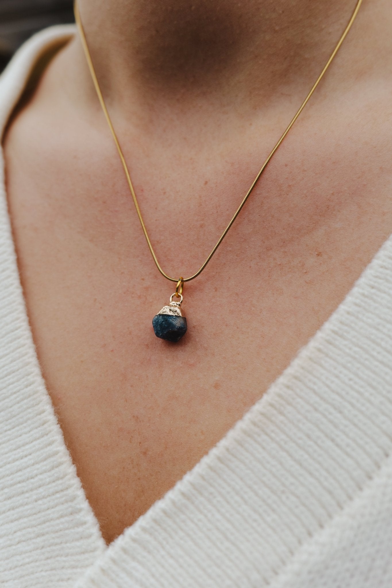 Ketting met hanger Saffier | Energiebazen